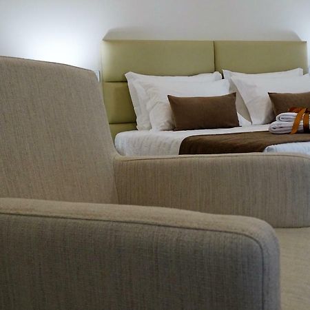 Bowen, Luxury Suites Lagos Extérieur photo